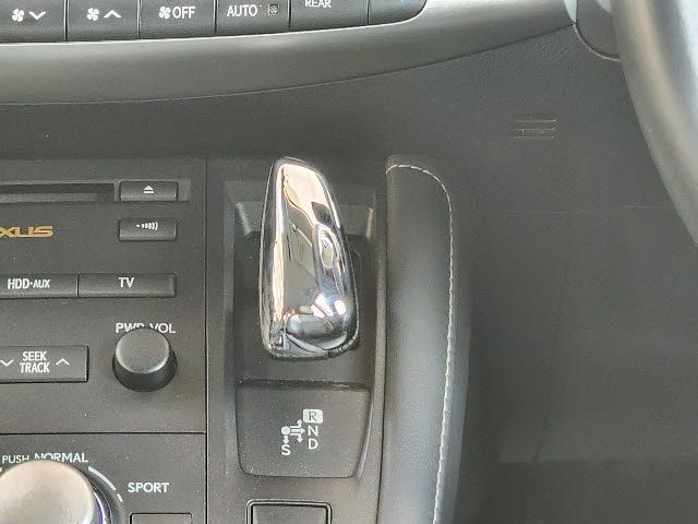 Lexus CT 2011-10 16147-19