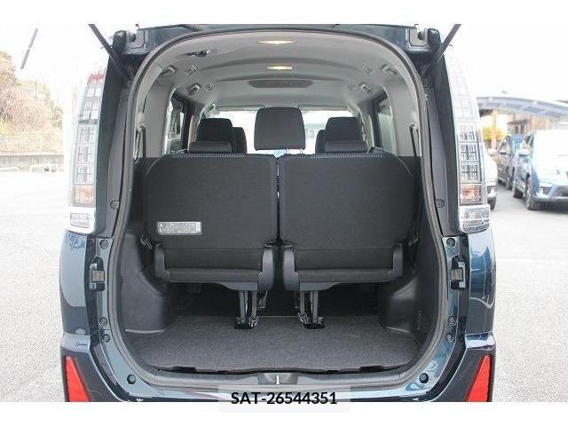 Toyota VOXY 2014-02 225142-18
