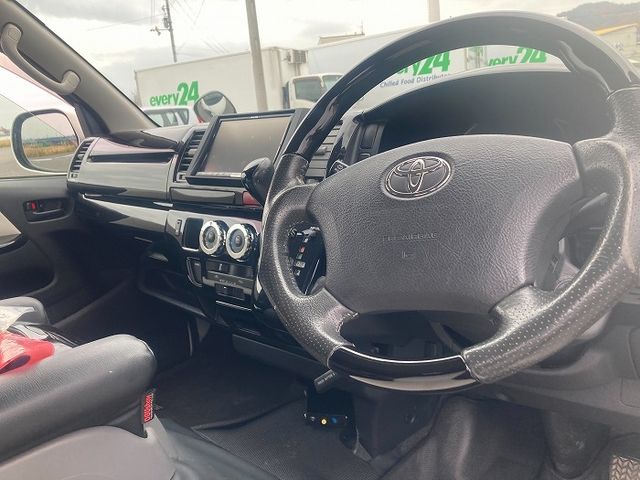 Toyota HIACE VAN 2009-12 186195-3