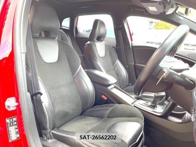 Volvo V40 2015-01 231465-9