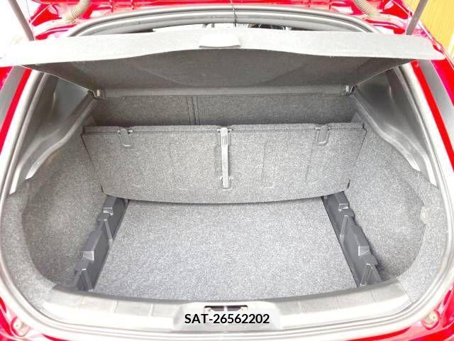 Volvo V40 2015-01 231465-13