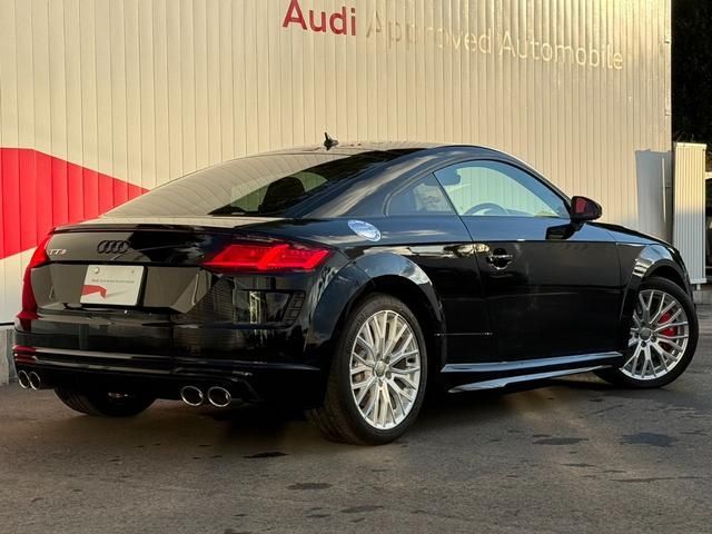 Audi TTS 2021-07 187388-1