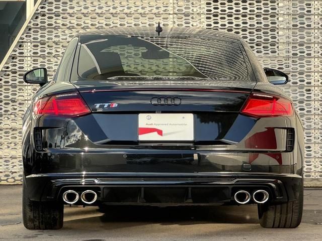 Audi TTS 2021-07 187388-3