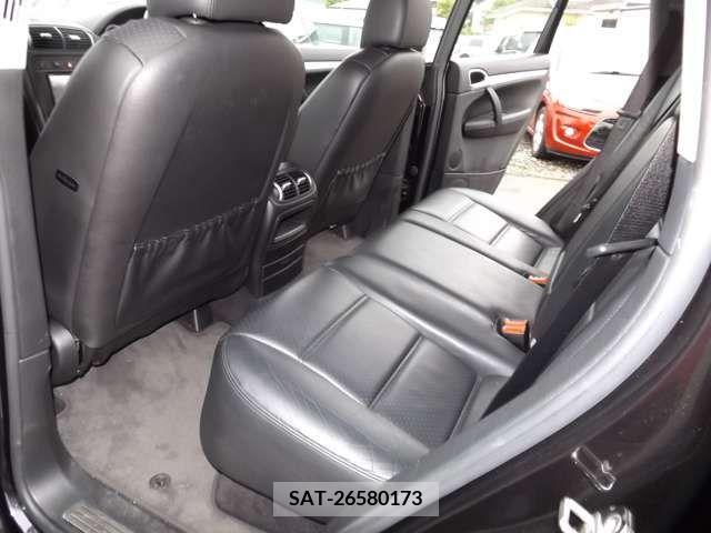 Porsche CAYENNE 2005-11 251269-15