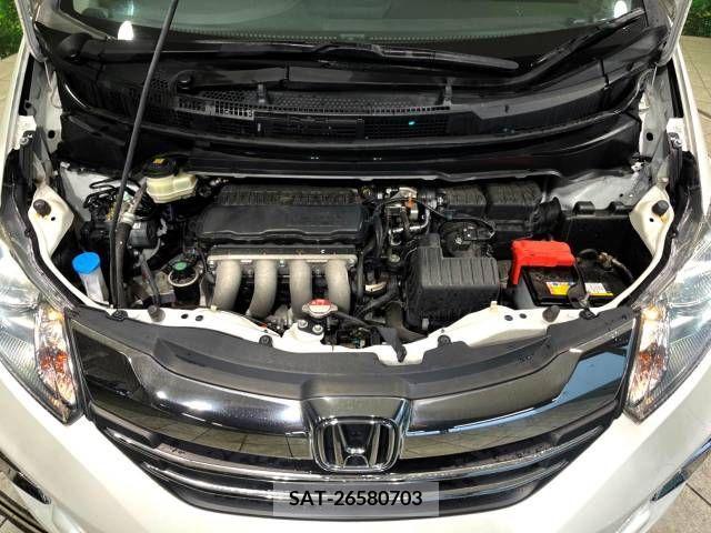 Honda FREED 2016-03 329617-19