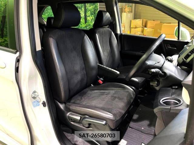 Honda FREED 2016-03 329617-10