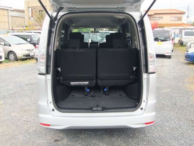 Nissan SERENA 2012-11 16682-14