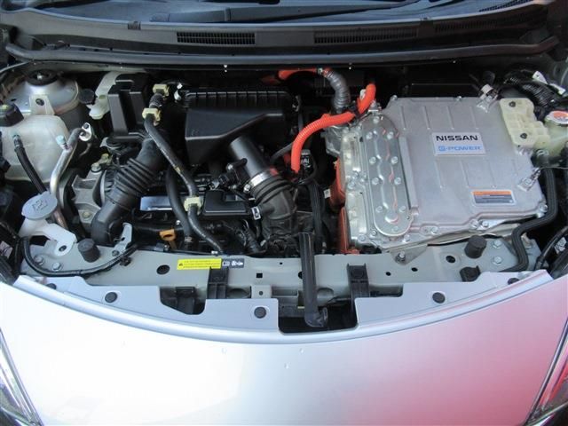 Nissan NOTE 2018-10 191764-21