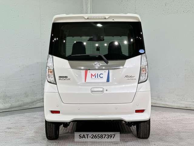 Nissan ROOX 2019-04 323895-9