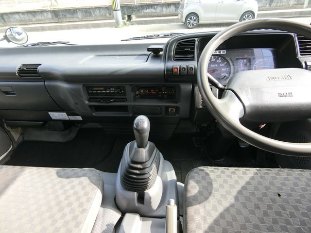 Isuzu ELF TRUCK 2005-01 1157-2