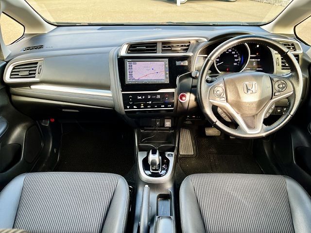 Honda FIT HYBRID 2018-03 192355-1