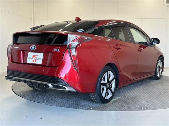 Toyota PRIUS 2016-06 15009-4