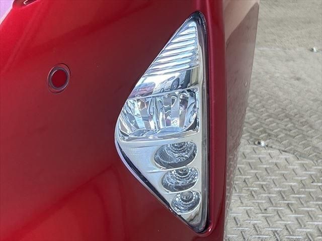 Toyota PRIUS 2016-06 15009-10