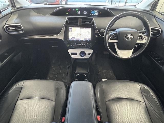Toyota PRIUS 2016-06 15009-18