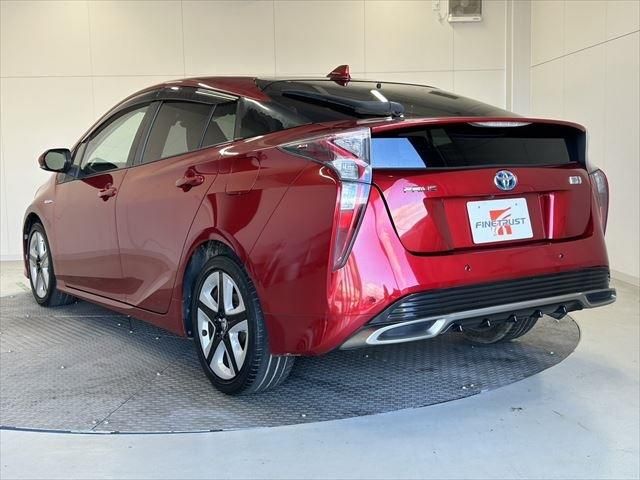 Toyota PRIUS 2016-06 15009-6