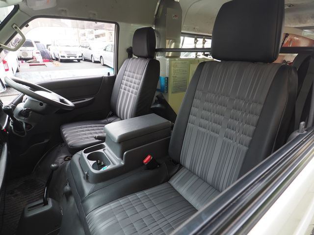 Mazda BONGO VAN 2018-10 195949-11