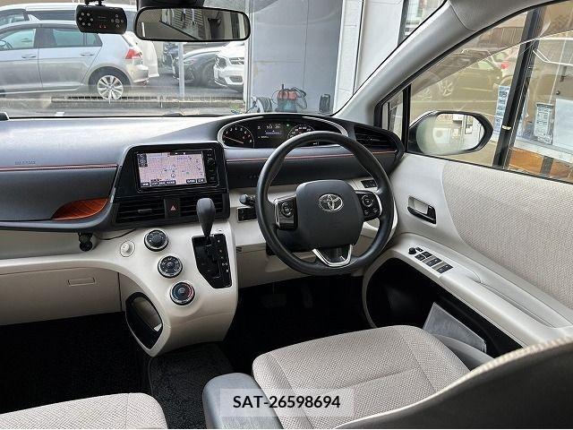 Toyota SIENTA 2015-07 380021-6