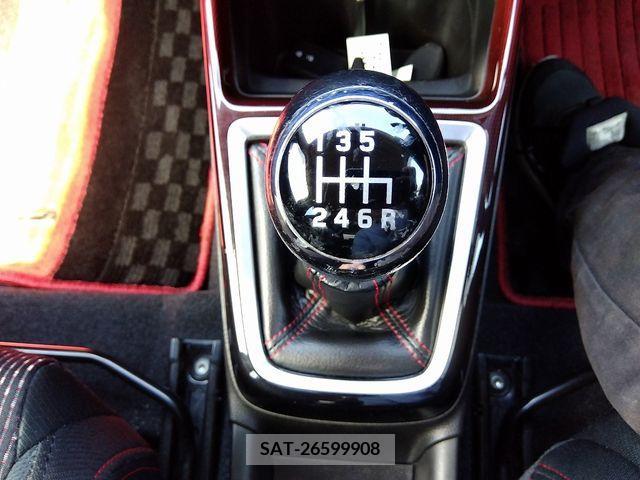 Suzuki SWIFT 2018-02 286594-6