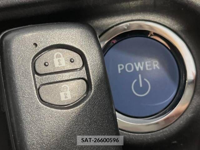 Toyota AQUA 2013-07 260204-4