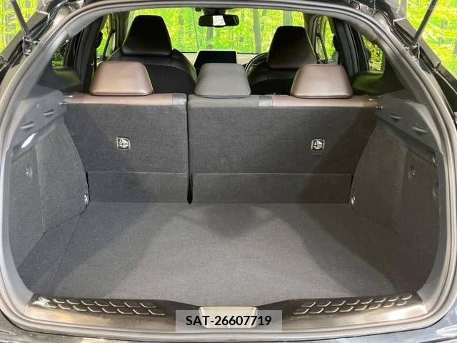 Toyota C-HR 2017-07 264278-11