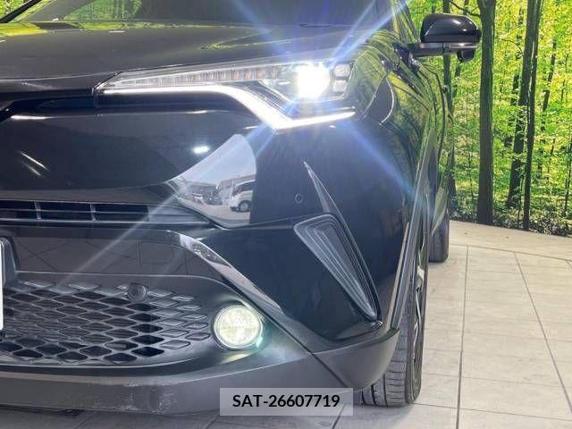 Toyota C-HR 2017-07 264278-12