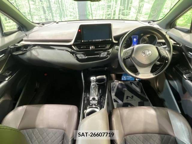 Toyota C-HR 2017-07 264278-1