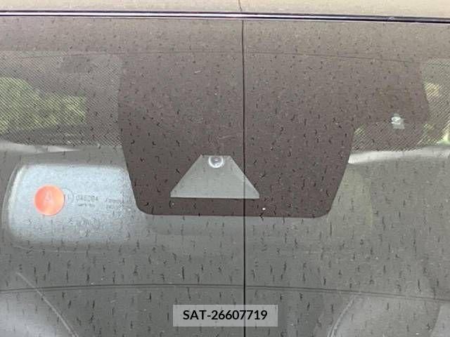 Toyota C-HR 2017-07 264278-3