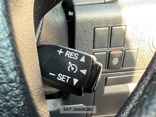 Toyota ALPHARD 2015-03 371934-13