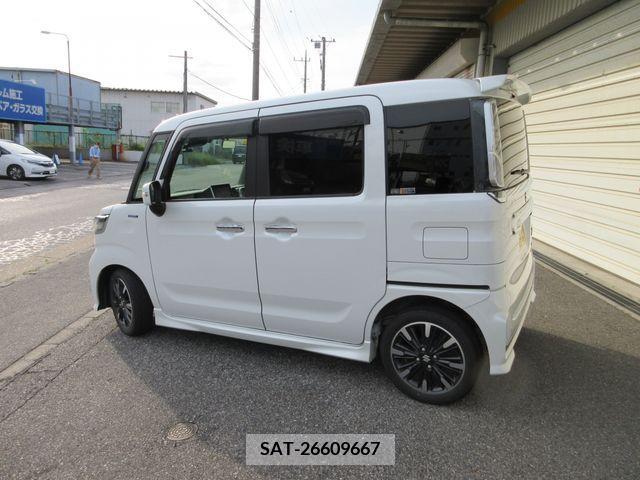 Suzuki SPACIA 2018-10 285901-3
