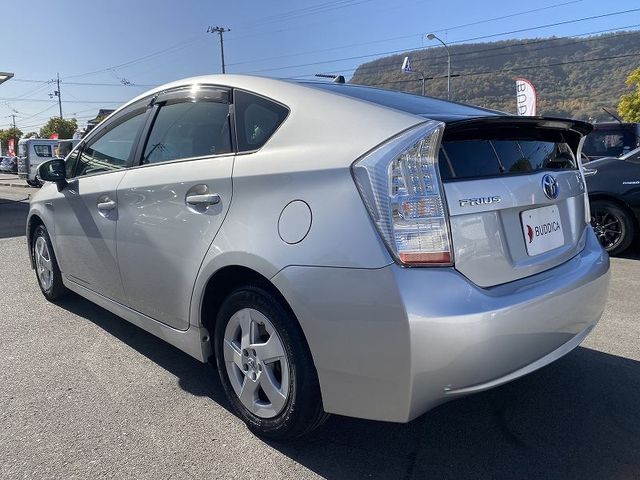 Toyota PRIUS 2009-10 180899-5