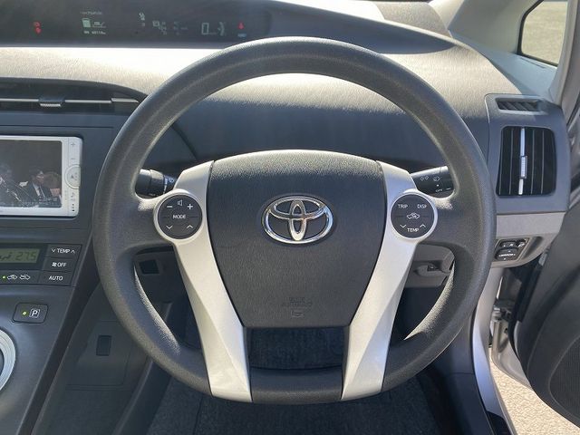 Toyota PRIUS 2009-10 180899-20
