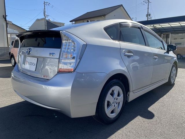 Toyota PRIUS 2009-10 180899-7