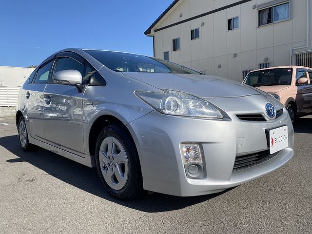 Toyota PRIUS 2009-10 180899-1