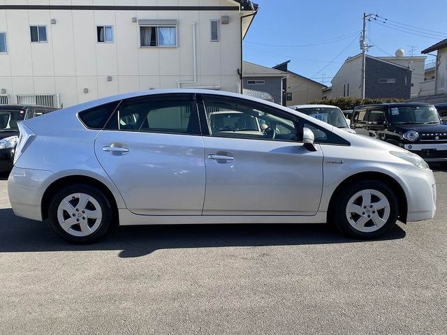 Toyota PRIUS 2009-10 180899-8