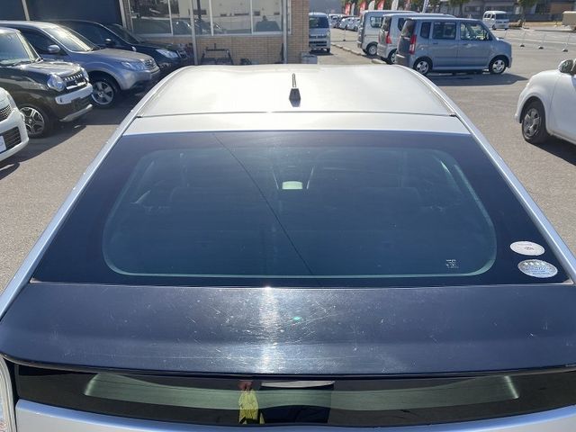 Toyota PRIUS 2009-10 180899-24