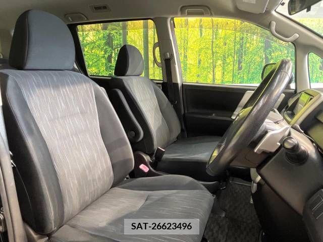 Toyota NOAH 2011-07 279560-8