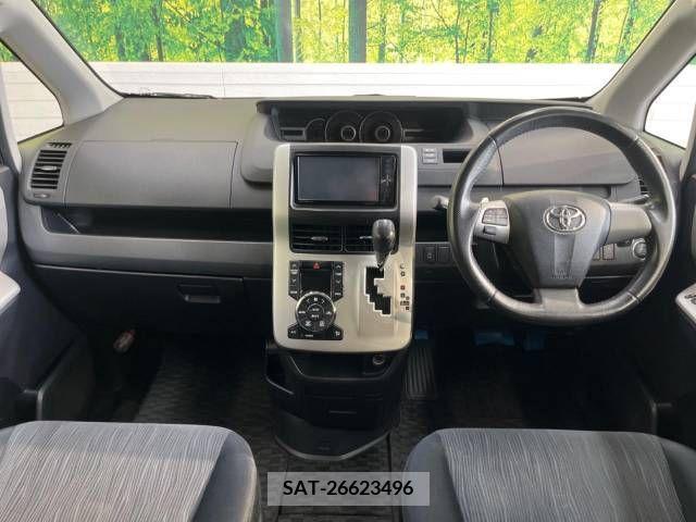 Toyota NOAH 2011-07 279560-1