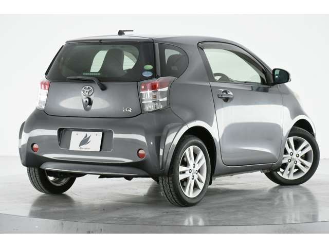 Toyota IQ 2012-08 15433-4