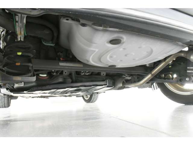Toyota IQ 2012-08 15433-9