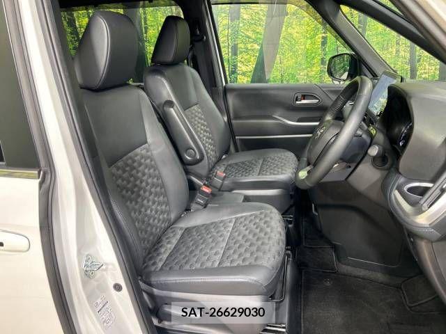 Toyota VOXY 2022-08 313575-8
