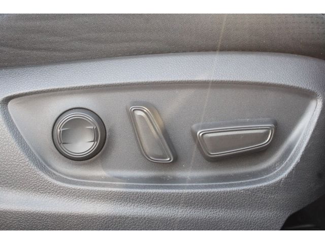 Toyota PRIUS 2019-02 14621-4