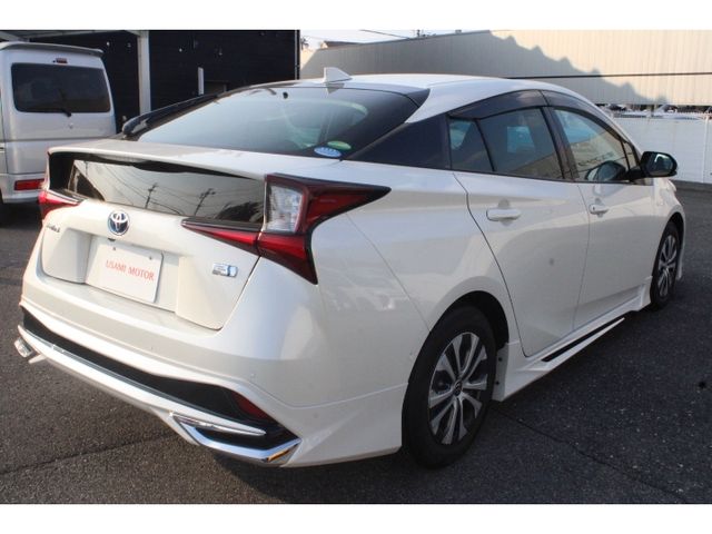 Toyota PRIUS 2019-02 14621-27