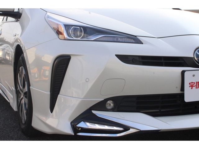 Toyota PRIUS 2019-02 14621-8