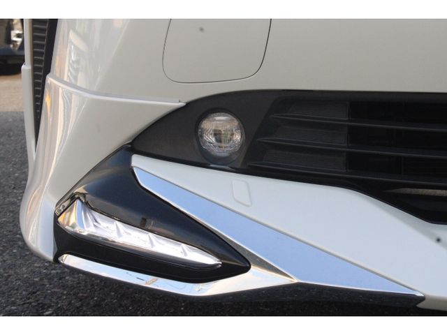 Toyota PRIUS 2019-02 14621-9
