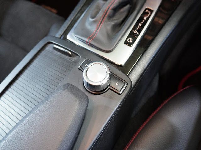 Mercedes Benz C-CLASS 2014-06 14389-18