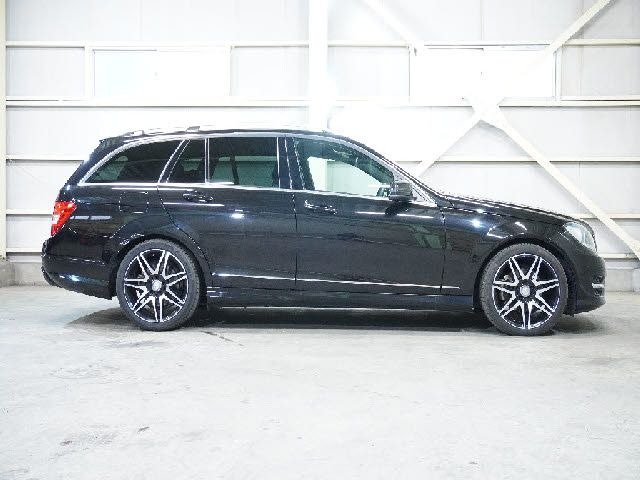 Mercedes Benz C-CLASS 2014-06 14389-11