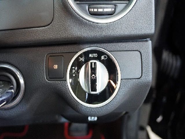 Mercedes Benz C-CLASS 2014-06 14389-15