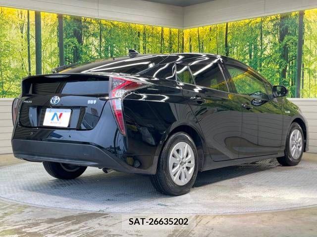 Toyota PRIUS 2017-01 331119-17