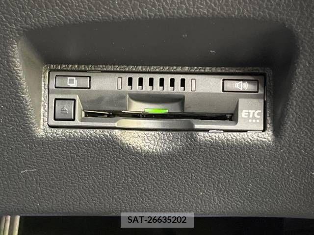 Toyota PRIUS 2017-01 331119-4