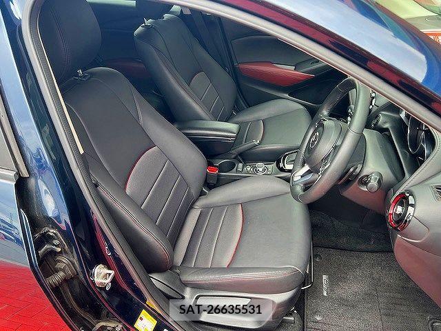 Mazda CX-3 2017-09 302053-3